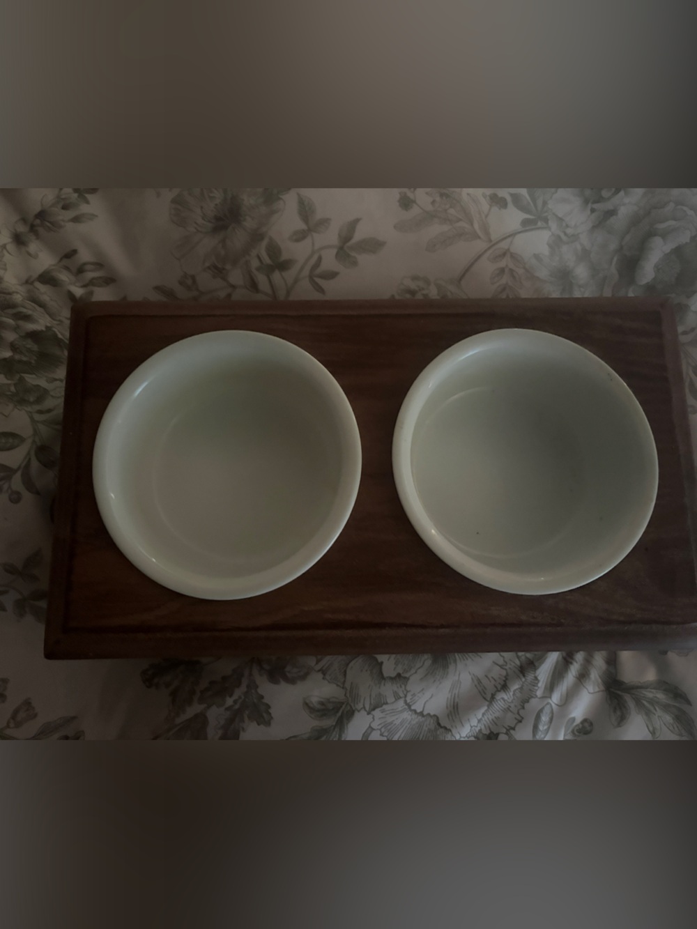 Double Ceramic Pet Bowl on Wooden Stand - White Bowls